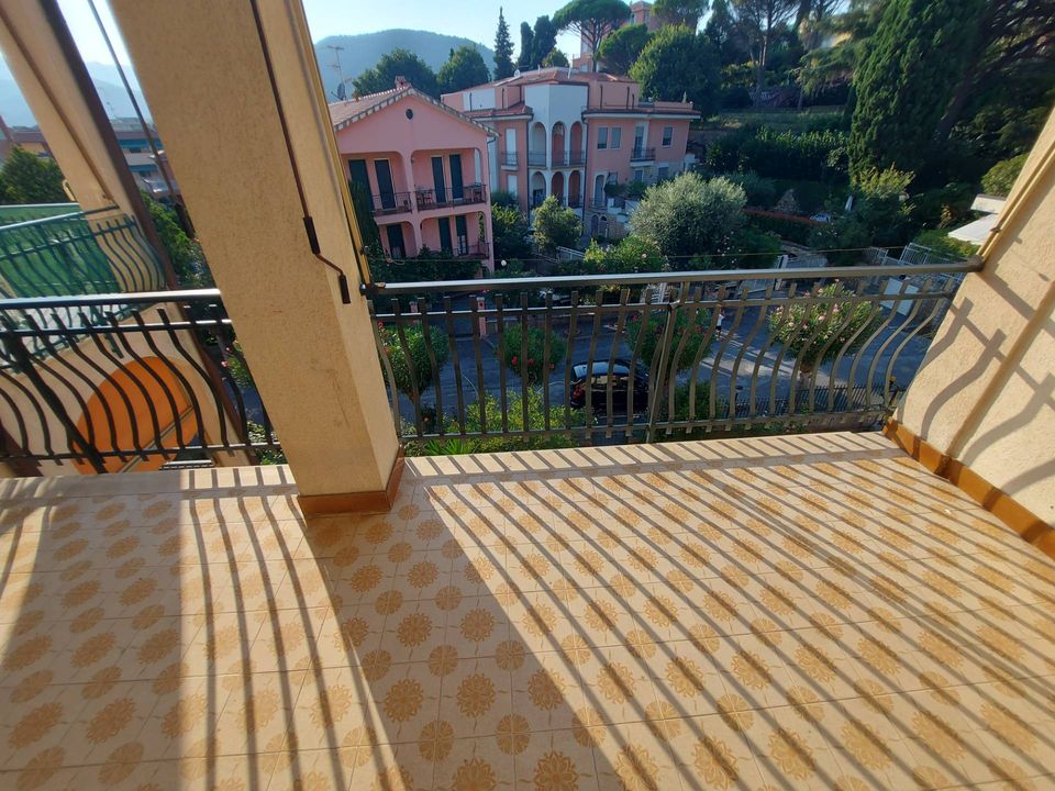 Lejlighed i Borgio Verezzi, Savona - foto 1