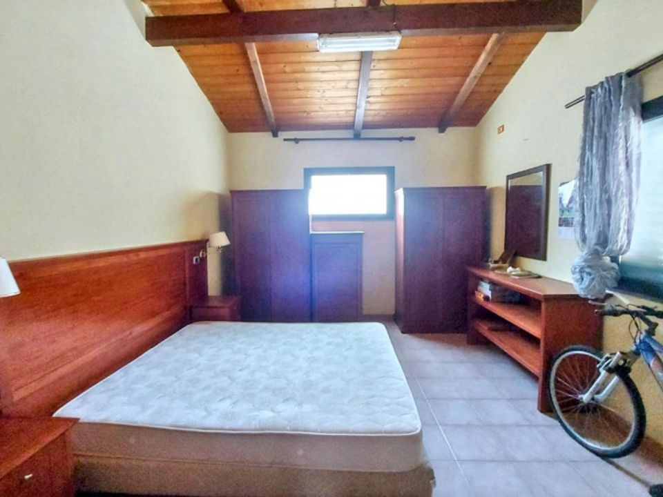 Commercial property in Fiumicino, Rome - photo 4