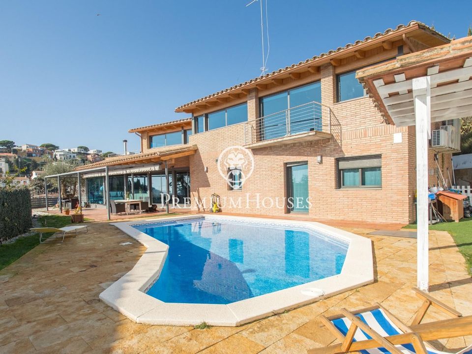 Villa i Arenys De Mar, Barcelona - foto 1