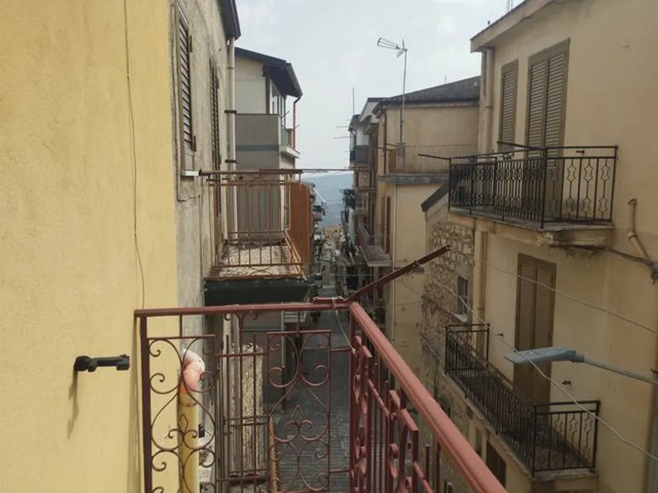 Casa de pueblo en Bivona, Agrigento - foto 4