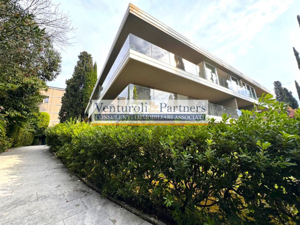Lejlighed i Gardone Riviera, Brescia - foto 1