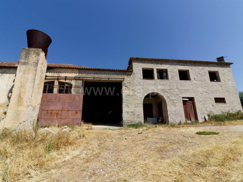 Erhvervsejendom i Fundao, Castelo Branco - foto 1