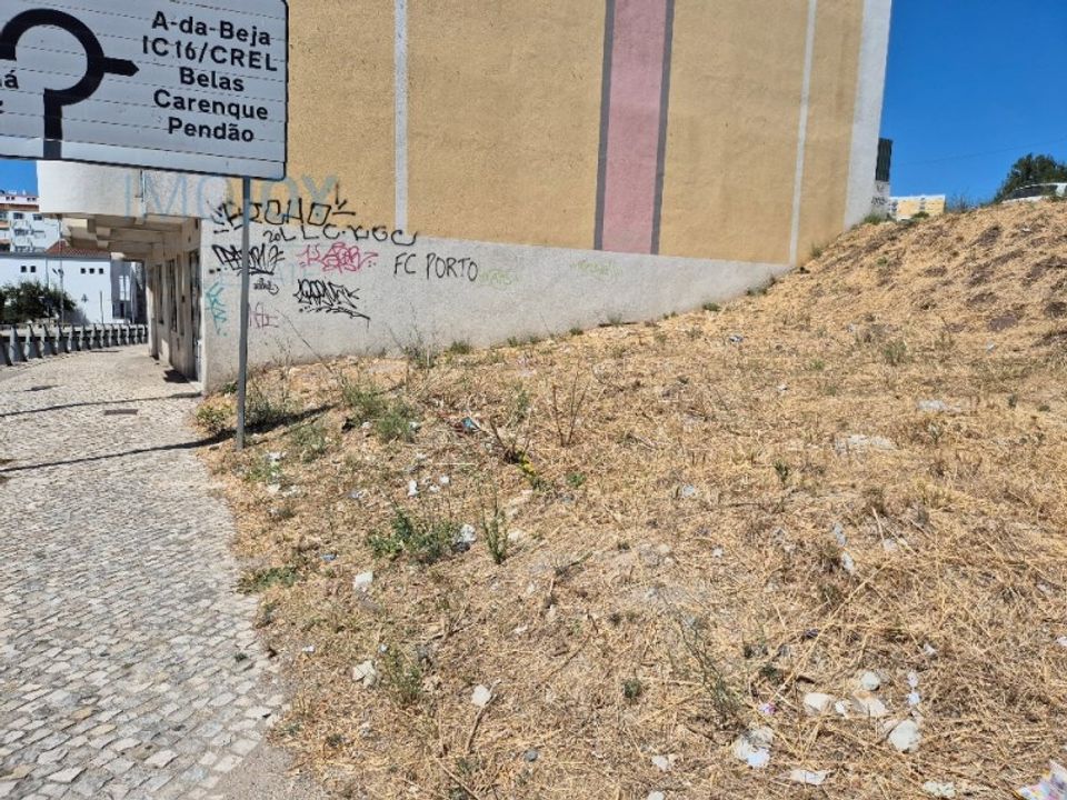 Terreno en Amadora, Lisbon - foto 4