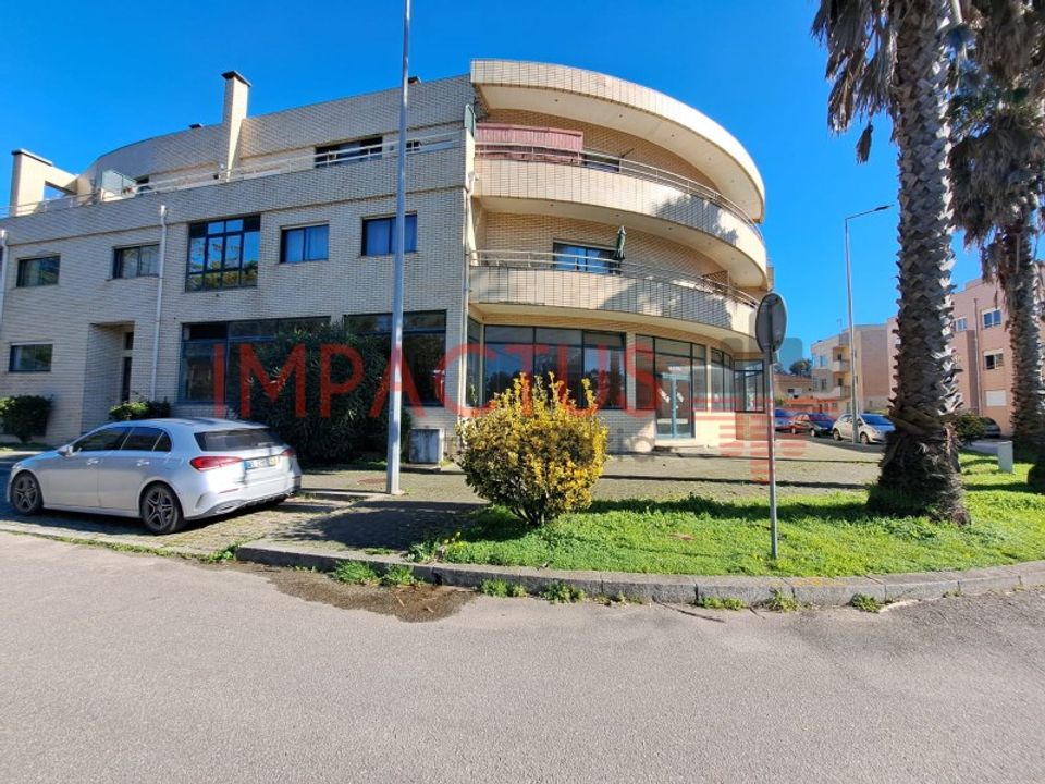 Erhvervsejendom i Madalena, Porto - foto 2