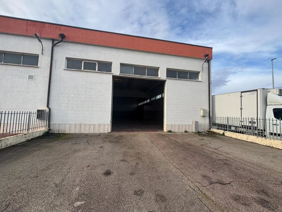 Erhvervsejendom i Silvi, Teramo - foto 4