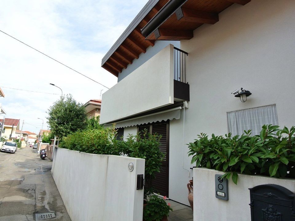 Villa - Montesilvano Marina, Pescara - photo 1