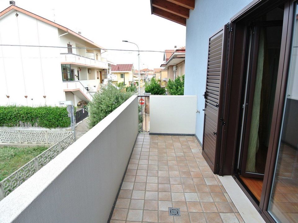 Villa - Montesilvano Marina, Pescara - photo 3