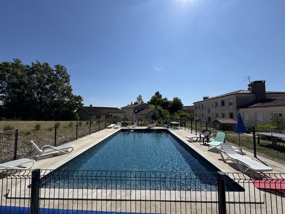Lejlighed i Aubeterre-sur-Dronne, Charente - foto 2