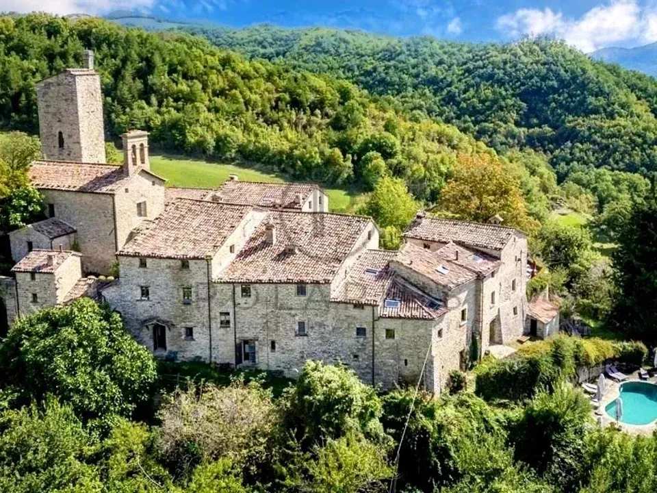 Landejendom i Pesaro, Pesaro and Urbino - foto 1