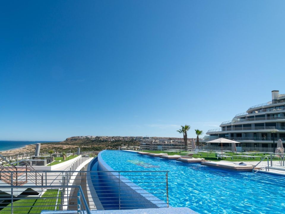 Lejlighed i Los Arenales Del Sol, Alicante - foto 2