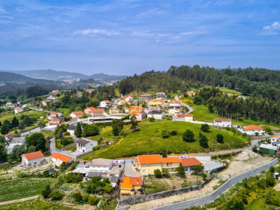 Helårsgrund i Povoa de Lanhoso, Braga - foto 1