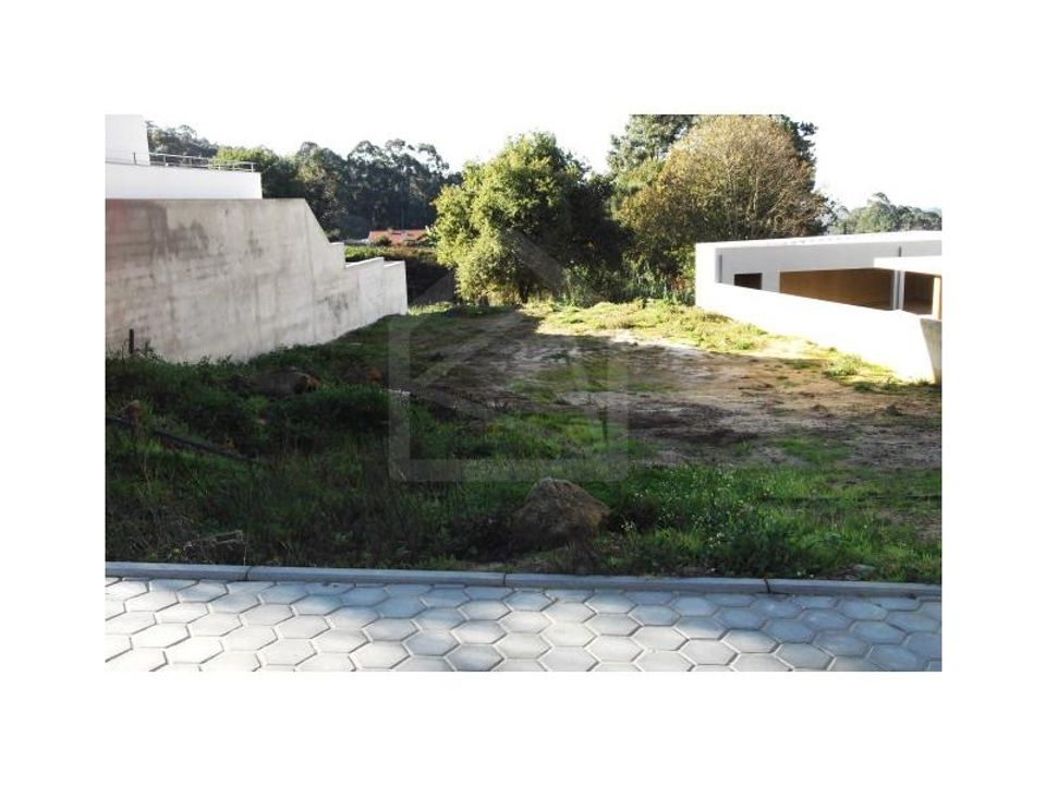 Helårsgrund i Vila de Cucujaes, Aveiro - foto 1