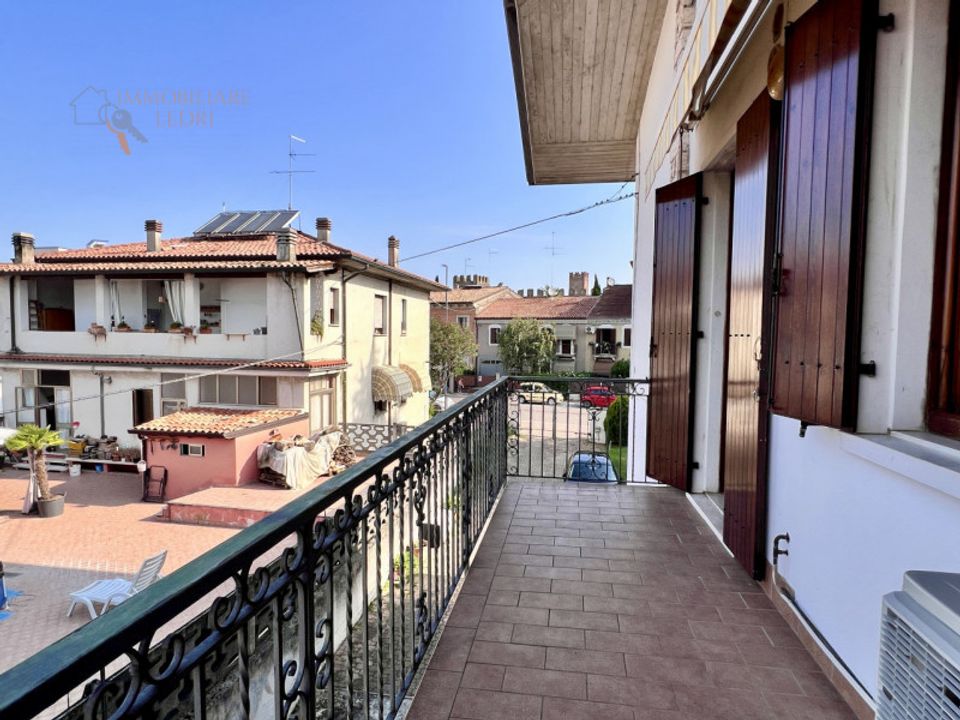 Villa i Villafranca di Verona, Verona - foto 1