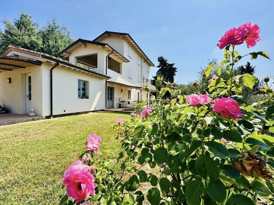 Villa i Massarosa, Lucca - bilde 1