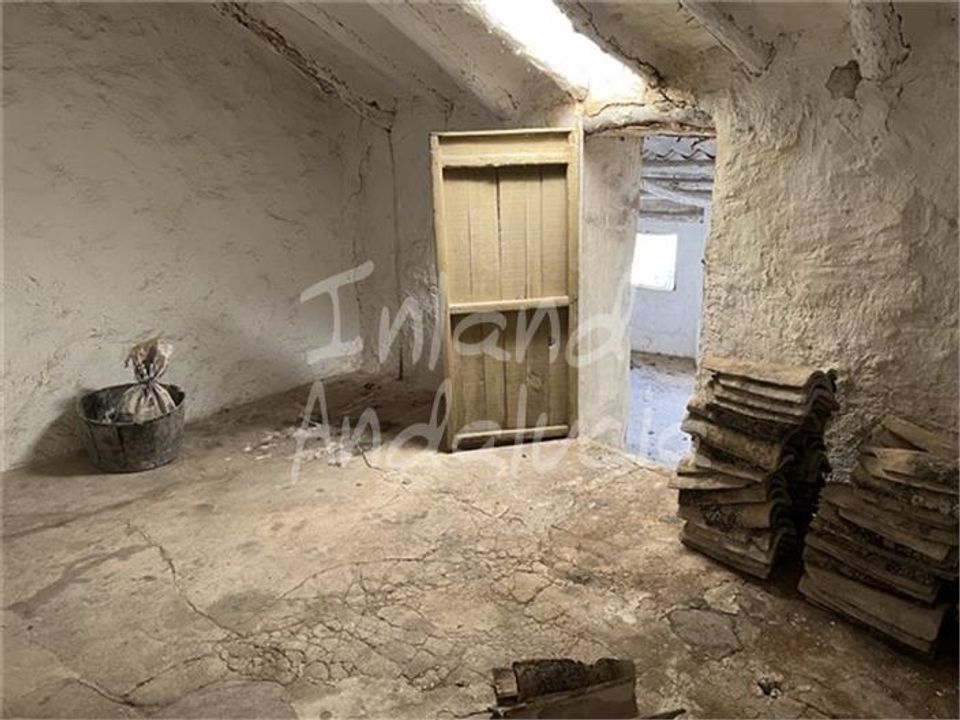 Casa de pueblo en Charilla, Jaen - foto 2