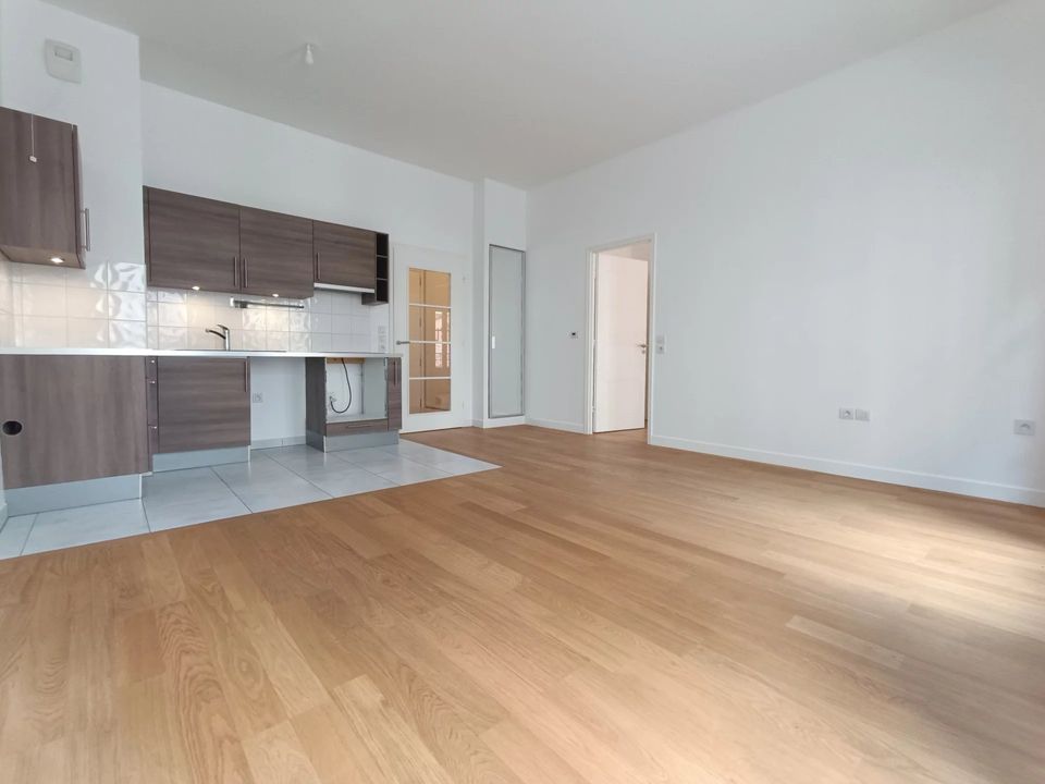 Lejlighed i Puteaux, Hauts-de-Seine - foto 1