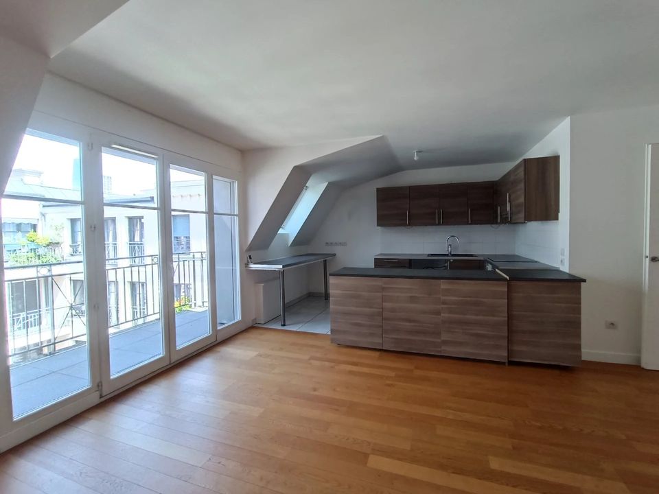 Lejlighed i Puteaux, Hauts-de-Seine - foto 1