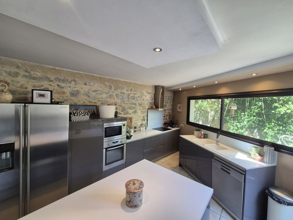 Landsbyhus i Saint-Laurent-d'Aigouze, Gard - foto 5