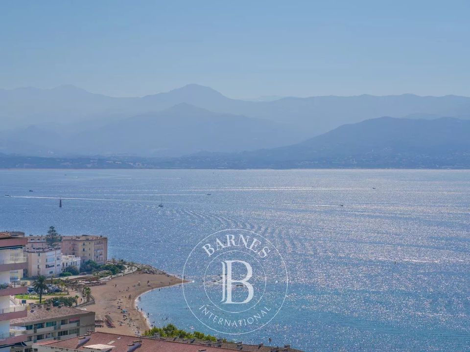 Lejlighed i Ajaccio, Corse-du-Sud - foto 2