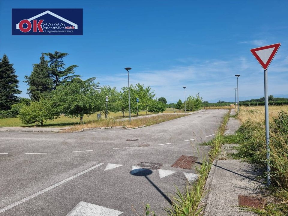 Tomt i Gradisca d'Isonzo, Gorizia - bilde 4