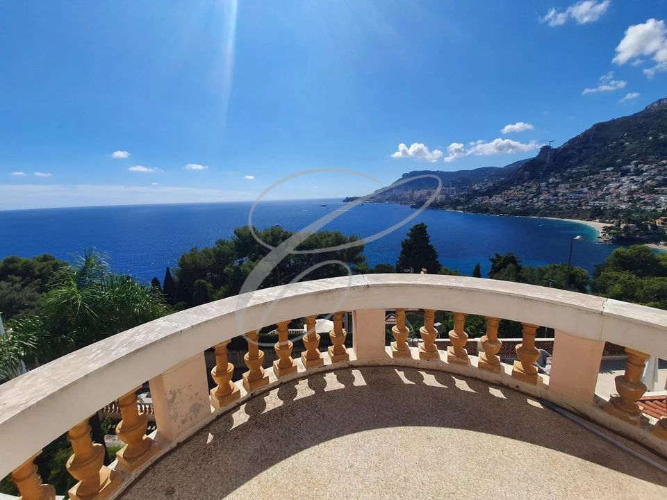 Villa i Roquebrune-Cap-Martin, Alpes-Maritimes - foto 1