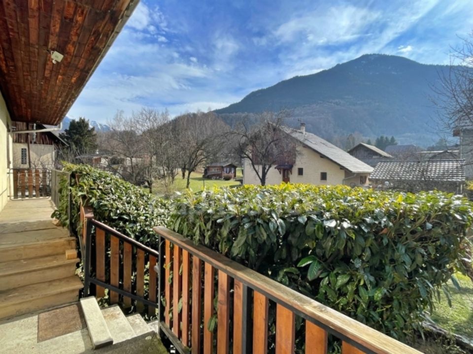 Landsbyhus i Saint-Étienne-de-Cuines, Savoie - foto 3