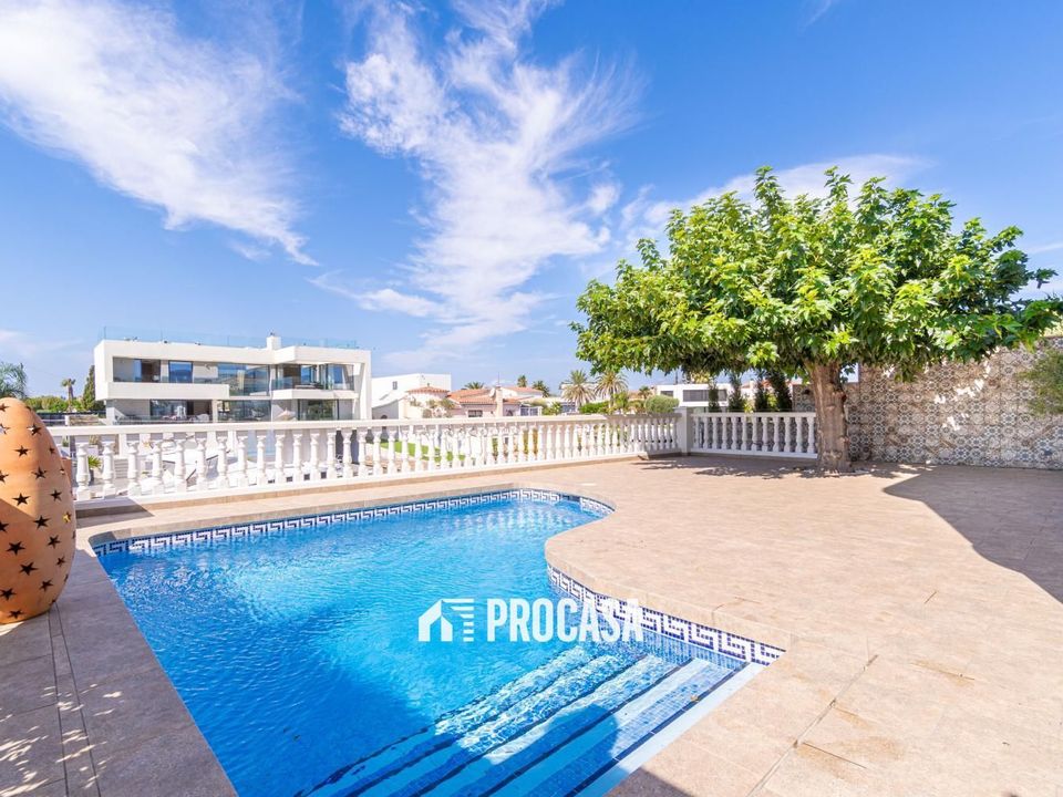 Villa a Empuriabrava, Gerona - foto 3