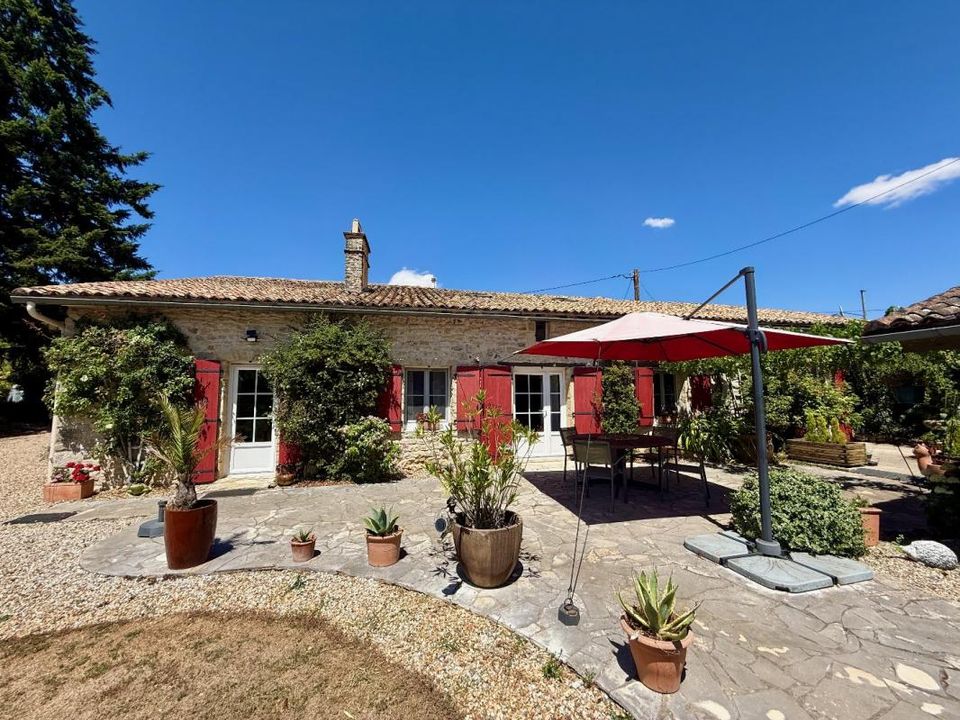 Villa i Saint-Coutant, Deux-Sevres - bilde 1