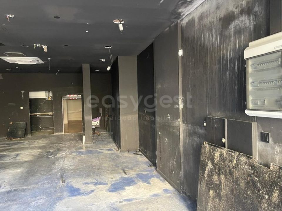 Erhvervsejendom i Loures, Lisbon - foto 3