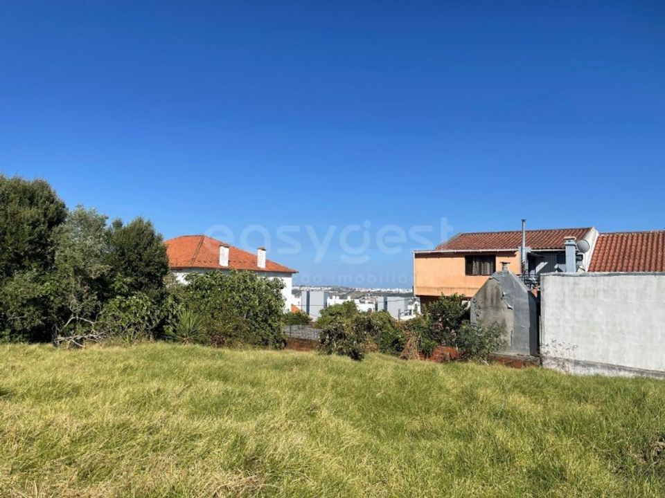 Helårsgrund i Amadora, Lisbon - foto 1