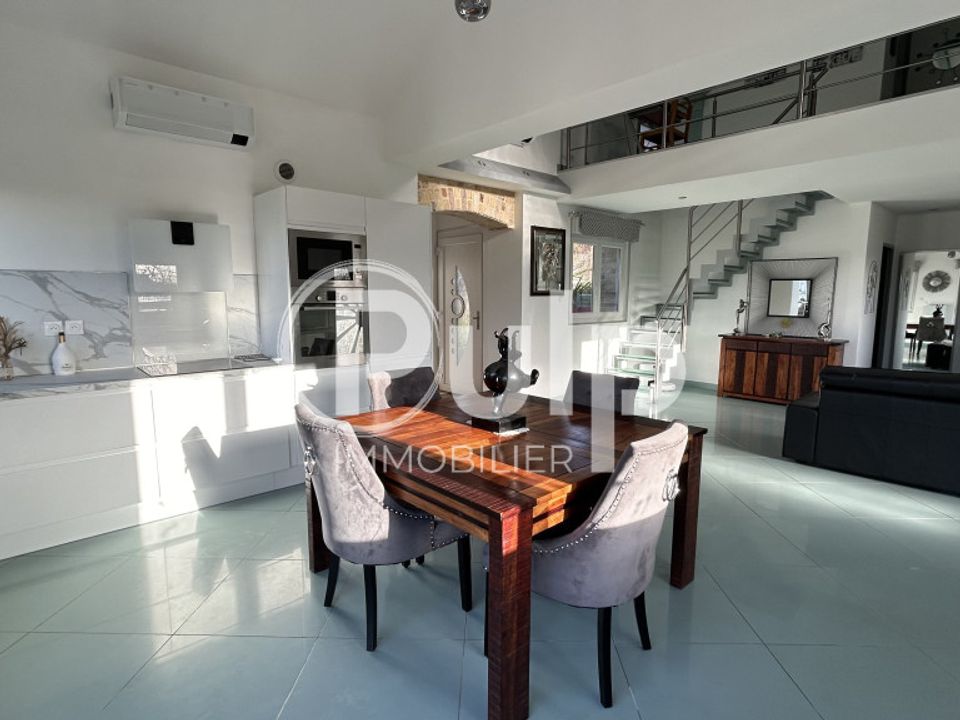 Bungalow i Hénin-Beaumont, Pas-de-Calais - foto 2