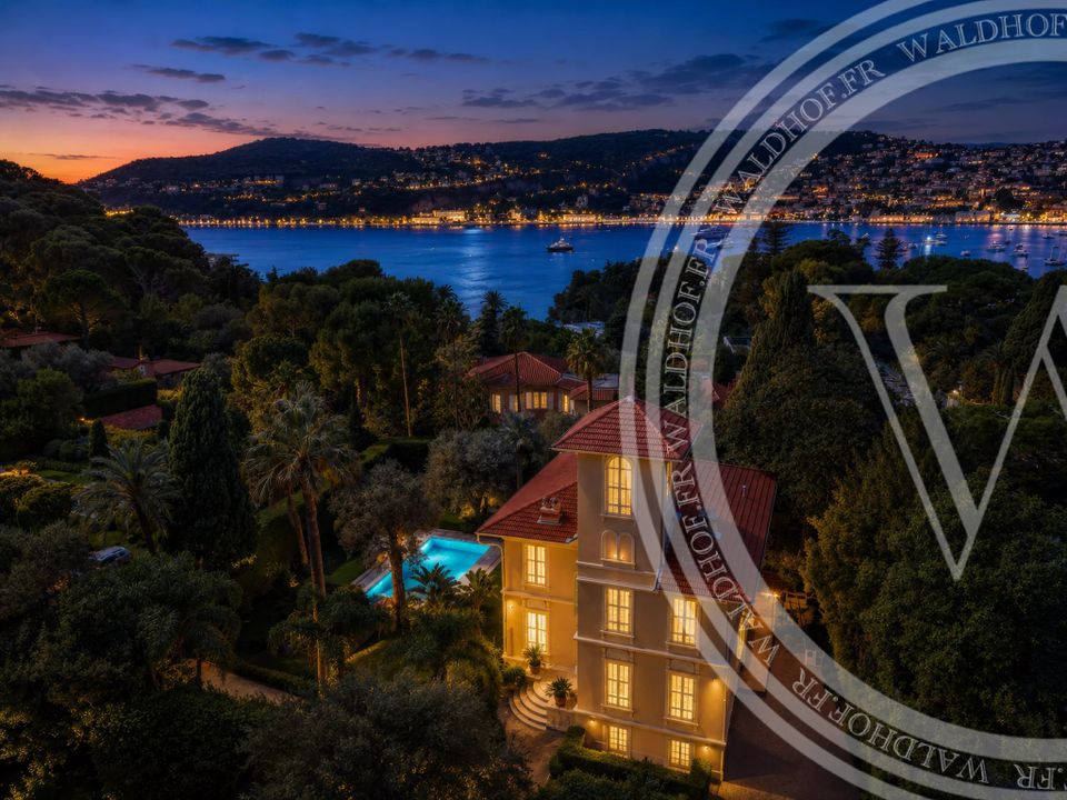 Villa i Saint-Jean-Cap-Ferrat, Alpes-Maritimes - bilde 1