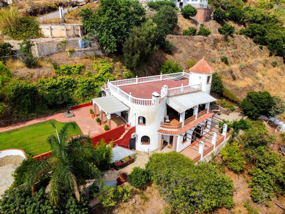 Villa i Nerja, Malaga - foto 1