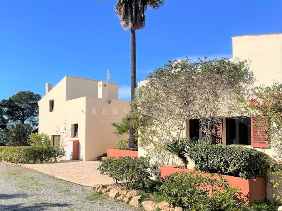 Villa i Cala Tarida, Ibiza - foto 4