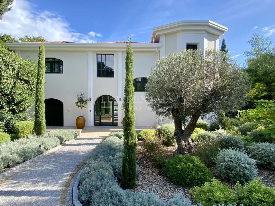 Villa i Antibes, Alpes-Maritimes - foto 1