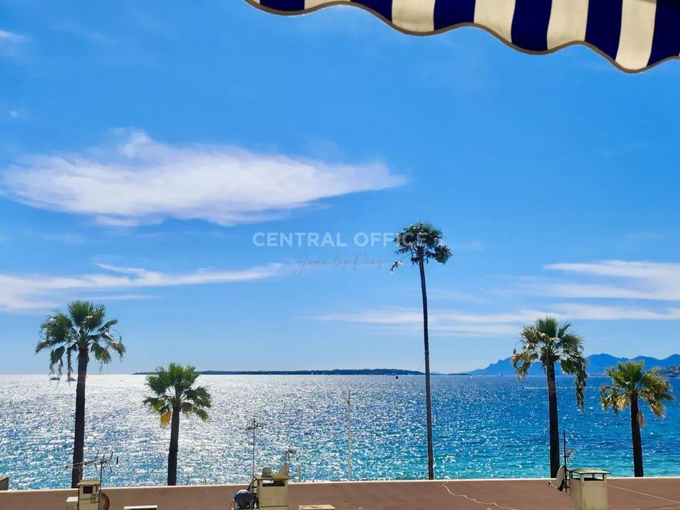 Lejlighed i Juan-les-Pins, Alpes-Maritimes - foto 1