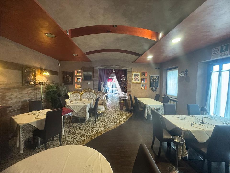 Erhvervsejendom i Villafranca di Verona, Verona - foto 5