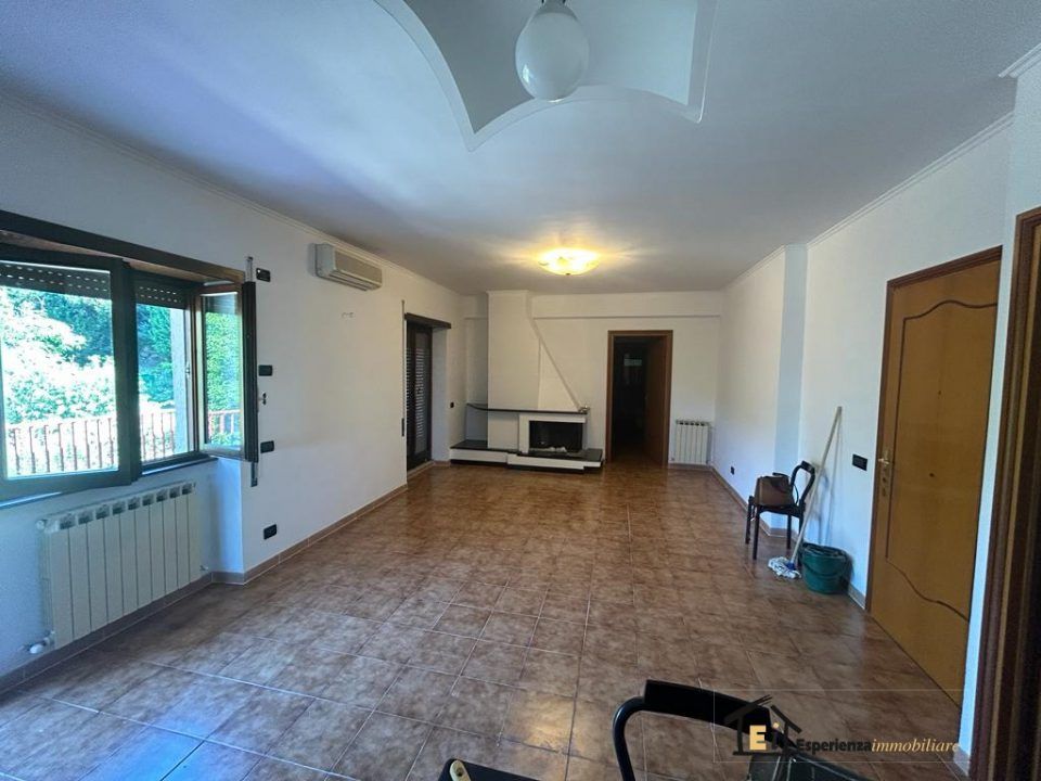 Lejlighed i Montopoli di Sabina, Rieti - foto 3