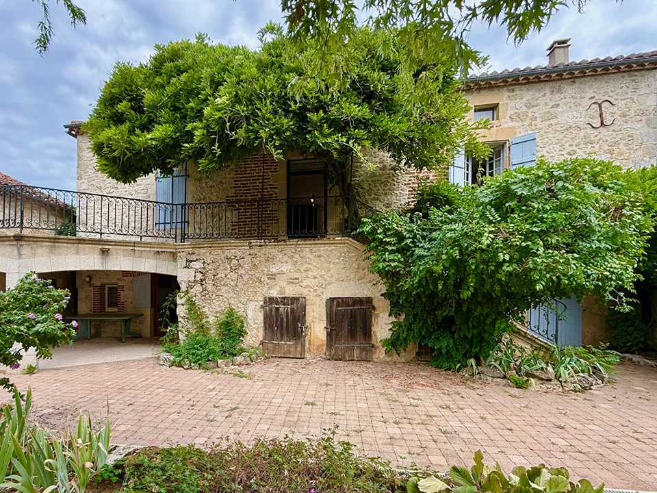 Villa i Prayssac, Lot - bilde 1