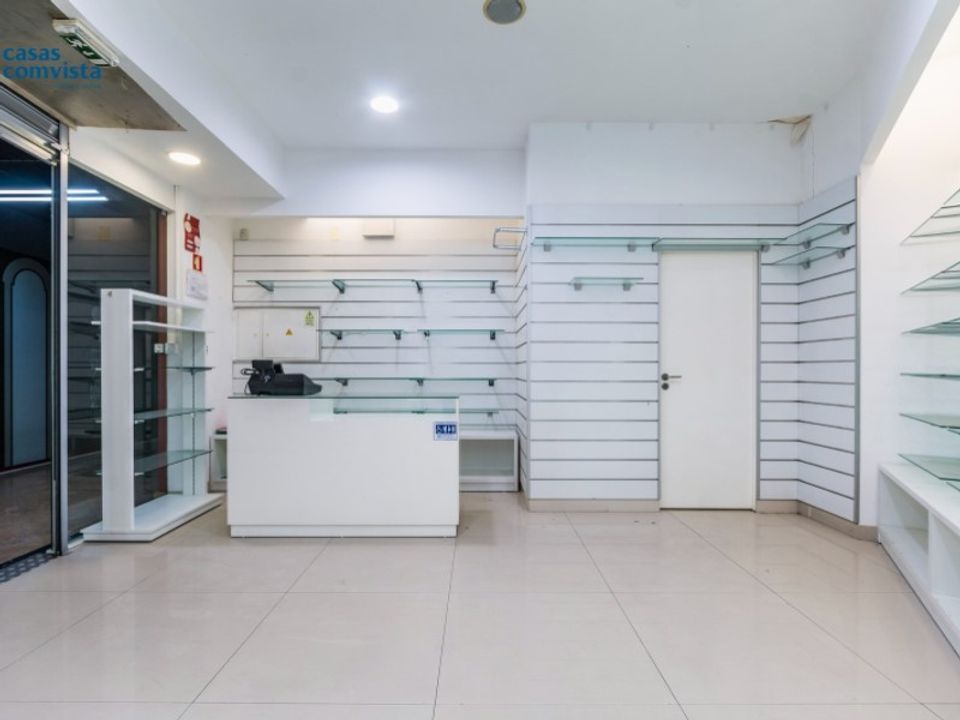 L'establiment comercial a Fatima, Santarem - foto 1