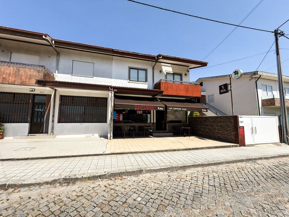 Erhvervsejendom i Valongo, Porto - foto 1