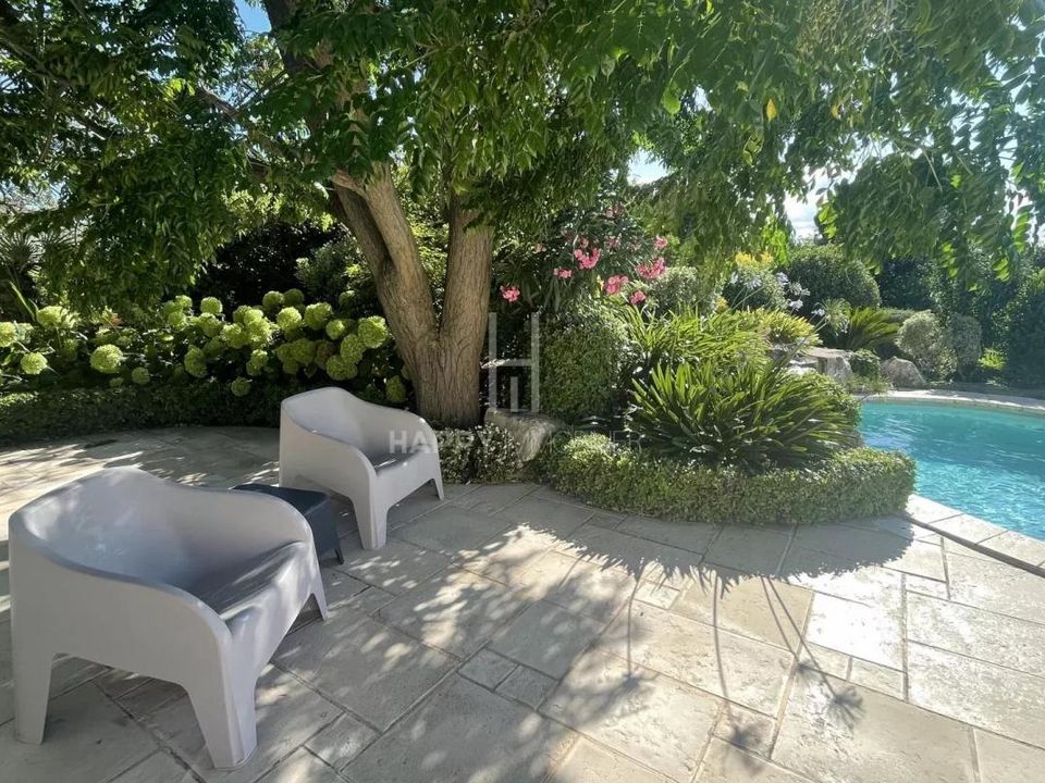 Villa en Arles, Bouches-du-Rhone - foto 4