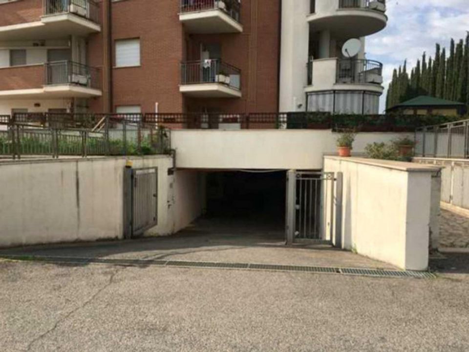Parkeringsplads i Fiano Romano, Rome - foto 5