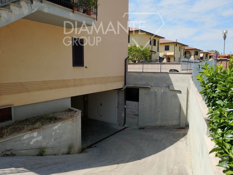 Garage i Castiglione del Lago, Perugia - foto 5