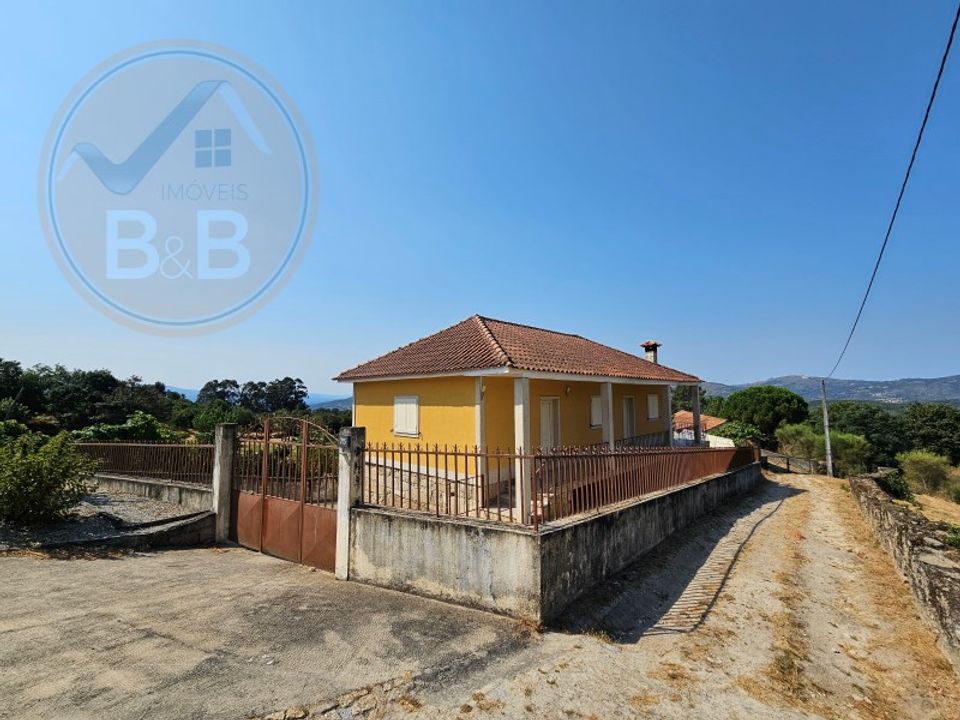 Erhvervsejendom i Cabeceiras de Basto, Braga - foto 1