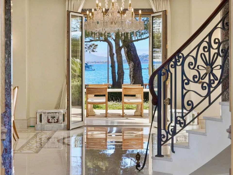Villa i Antibes, Alpes-Maritimes - bilde 1