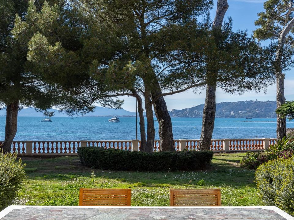 Villa i Antibes, Alpes-Maritimes - bilde 2