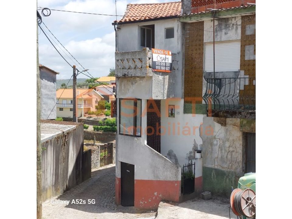 Villa in Castanheiro do Sul, Viseu - foto 1