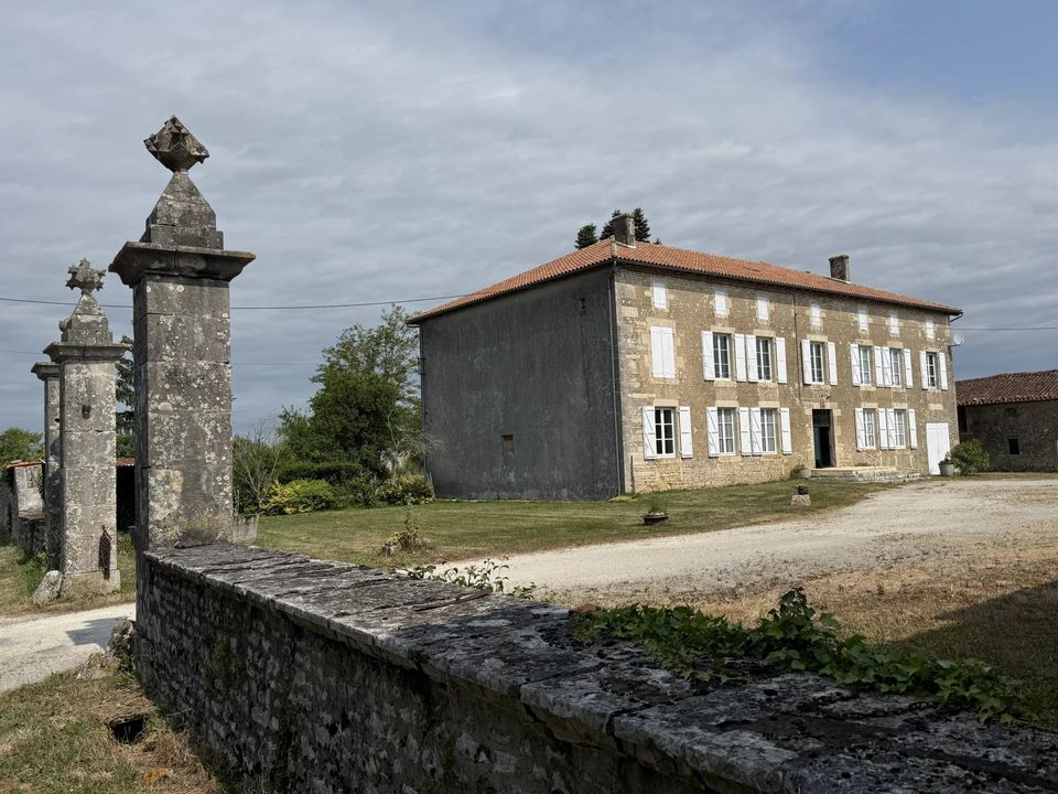 Villa i Vieux-Ruffec, Charente - foto 1