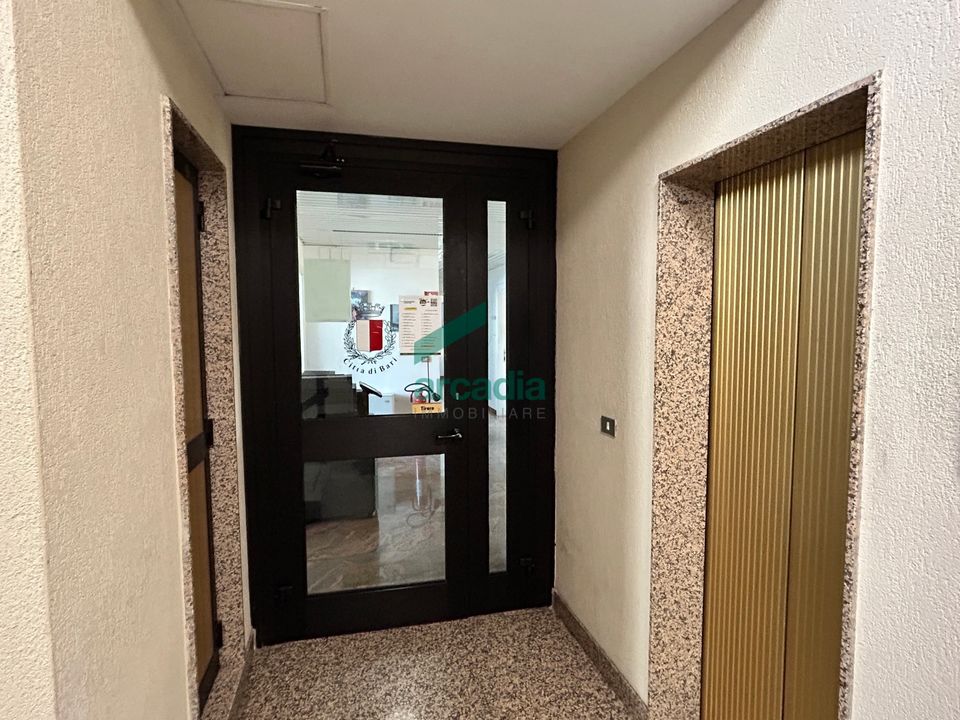 Erhvervsejendom i Bari, Bari - foto 4